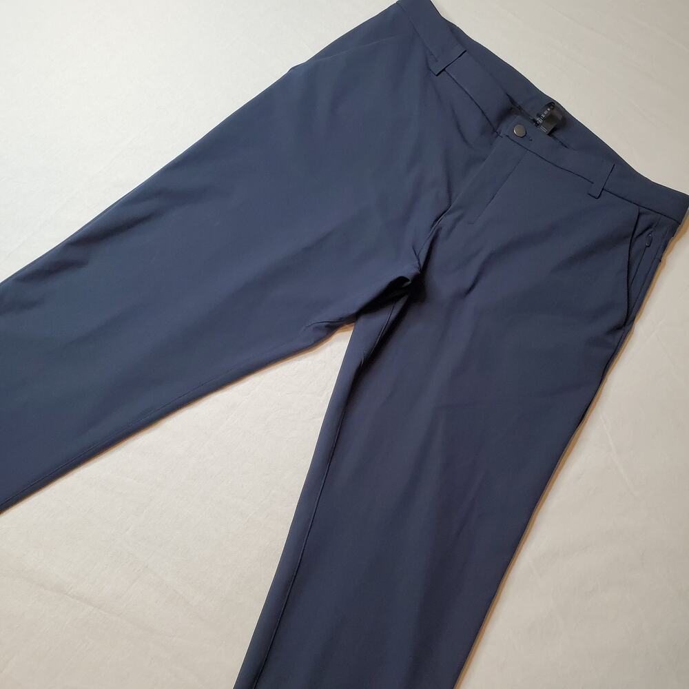 Lululemon Men's Size 36X31 Commission Pant Classic Warpstreme Navy Blue M5710S